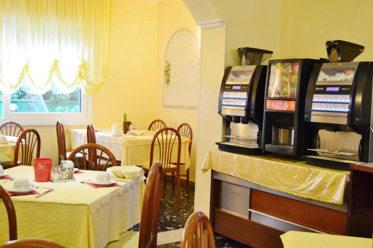 Hotel Ettoral リド・ディ・イエゾロ エクステリア 写真
