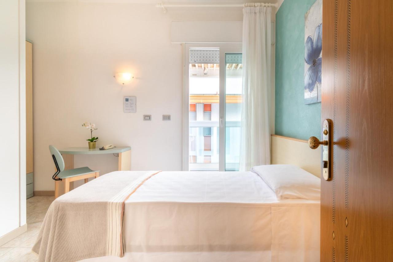 Hotel Ettoral リド・ディ・イエゾロ エクステリア 写真